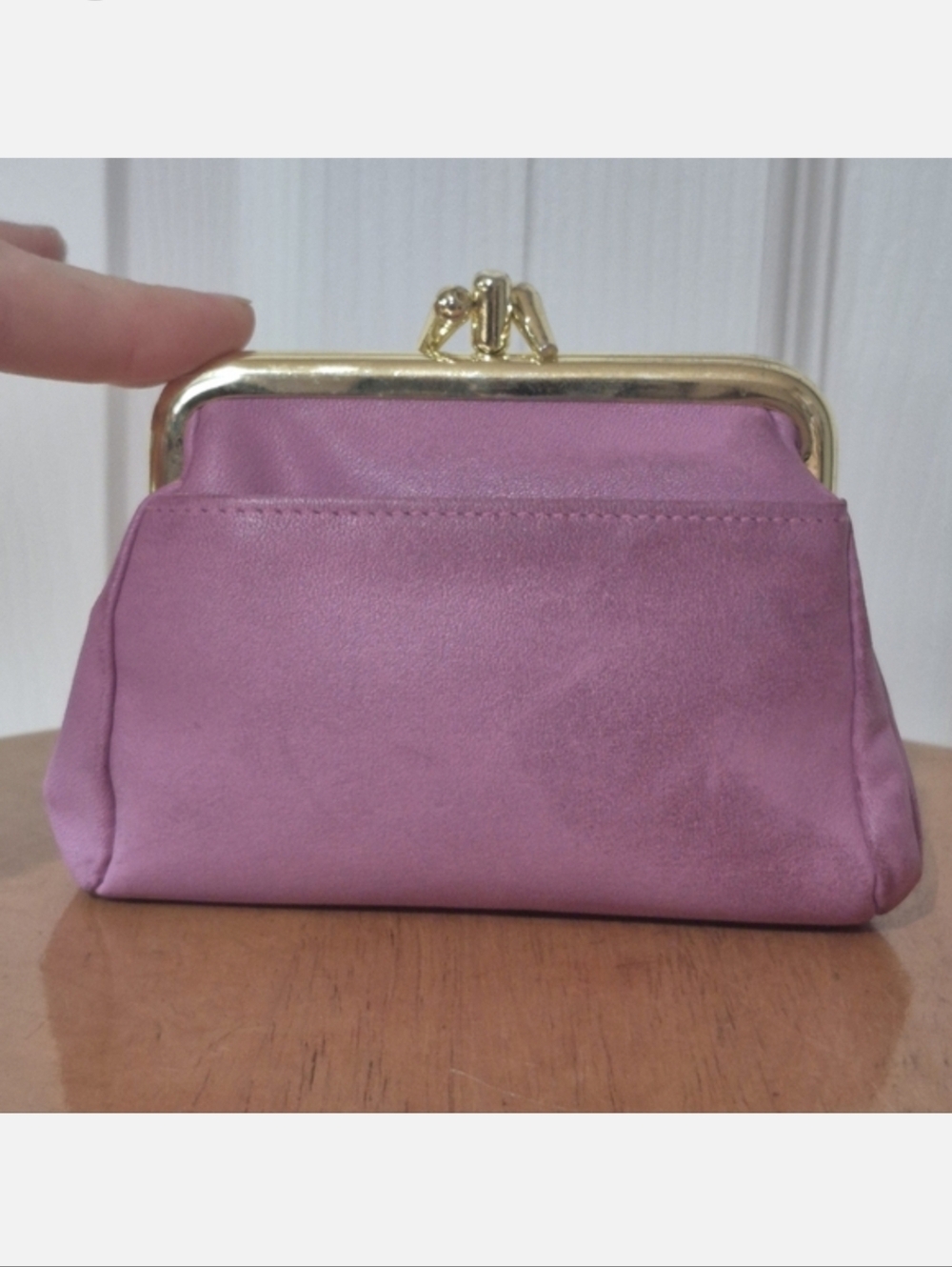 BUXTON mauve Leather Coinpurse Genuine Cowhide Leather With Gold Toned Hardware